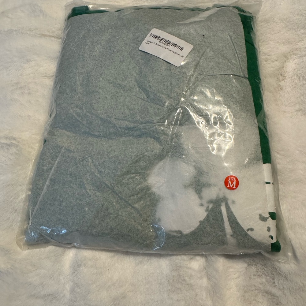 NWT Green Shamrock Sweatshirt - Picture 6 of 6